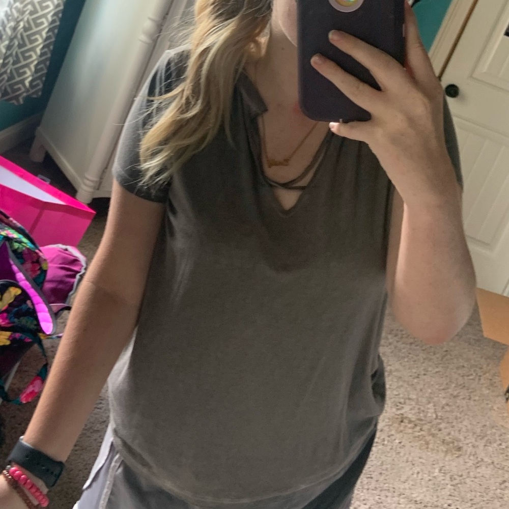 american eagle t shirt!!✨